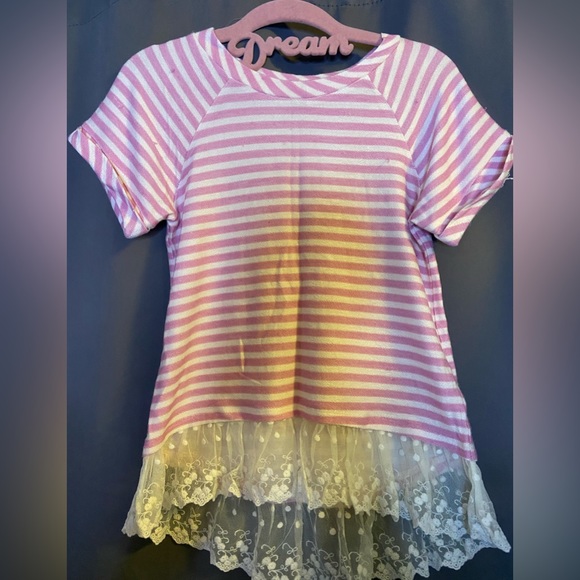 Max + Riley Top - Picture 2 of 15